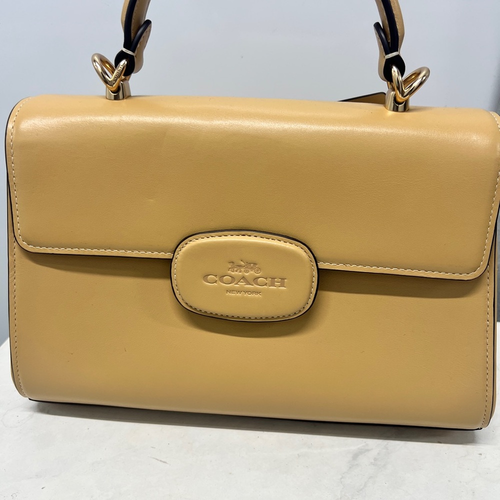 Coach Beige Leather Shoulder Bag